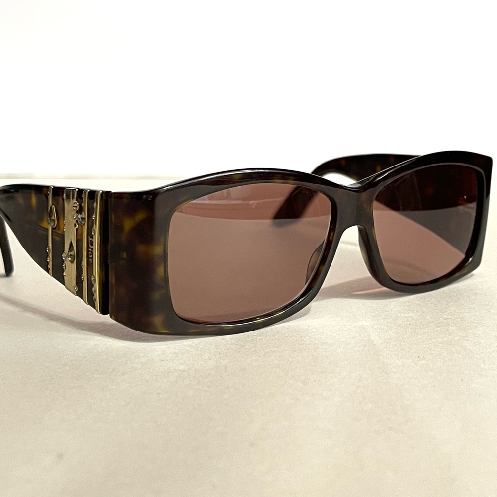 Christian Dior Women’s Y2K Sunglasses DIORRAIN 2 Brown Gold Rain Drop Ge…